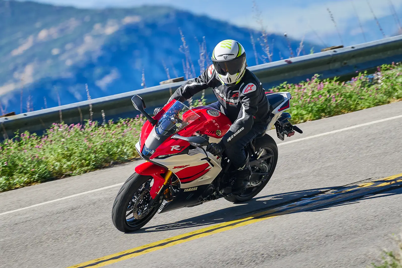 Обзор Yamaha YZF-R7 2026: 14 быстрых фактов