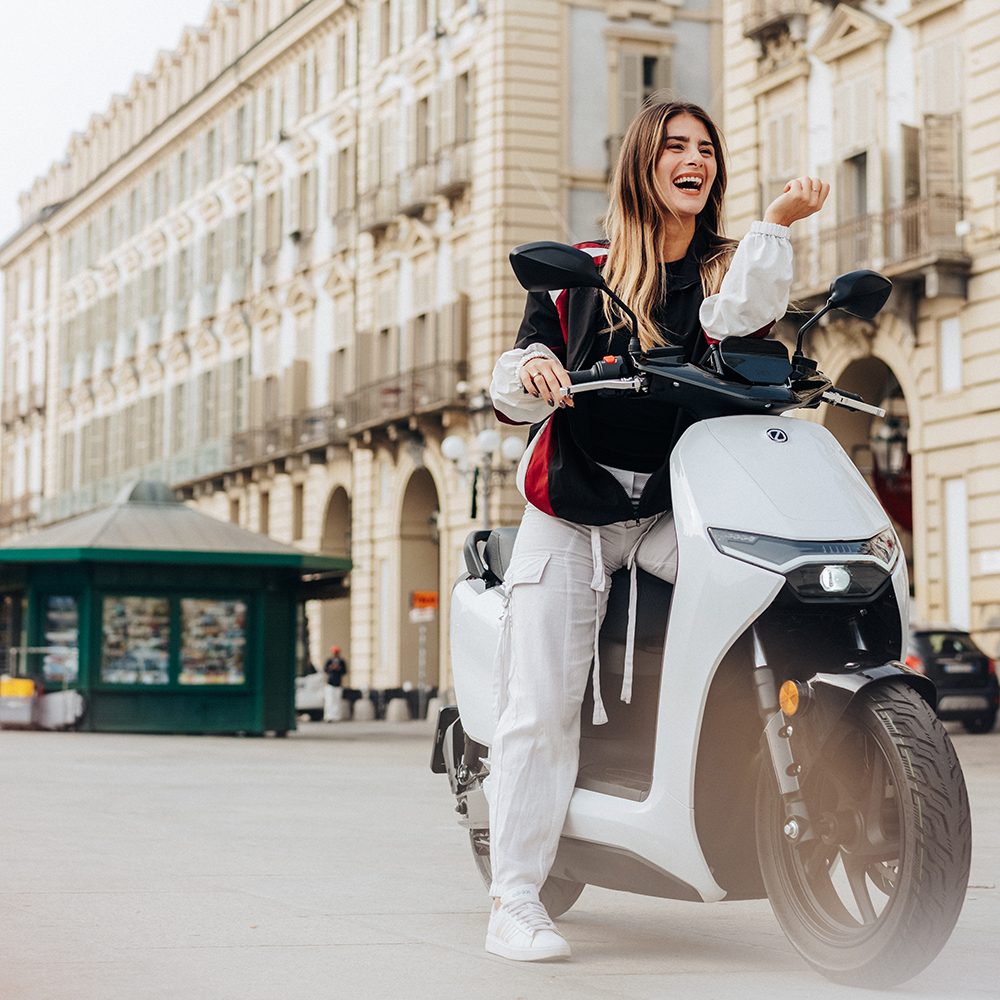 Zero Motorcycles запускает летнюю скидку на LS1 в Бельгии и Нидерландах