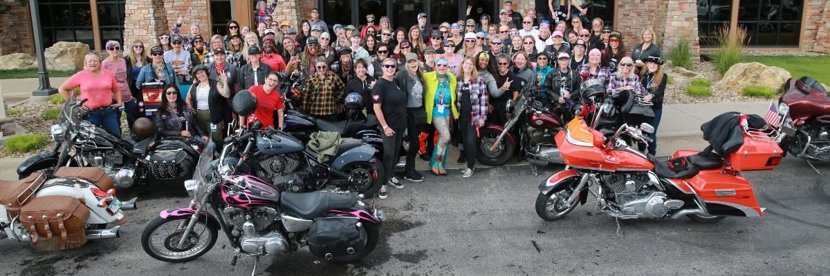 Женский акцент на Sturgis Motorcycle Rally 2026