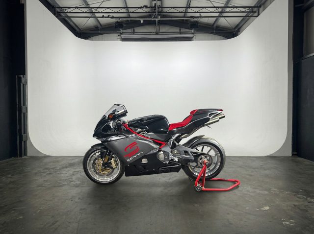 MV Agusta F4 1000 SENNA 2006